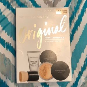 BareMinerals Original mineral foundation.
